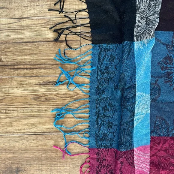 Colorful Patchwork Pashmina - Picture 3 of 5